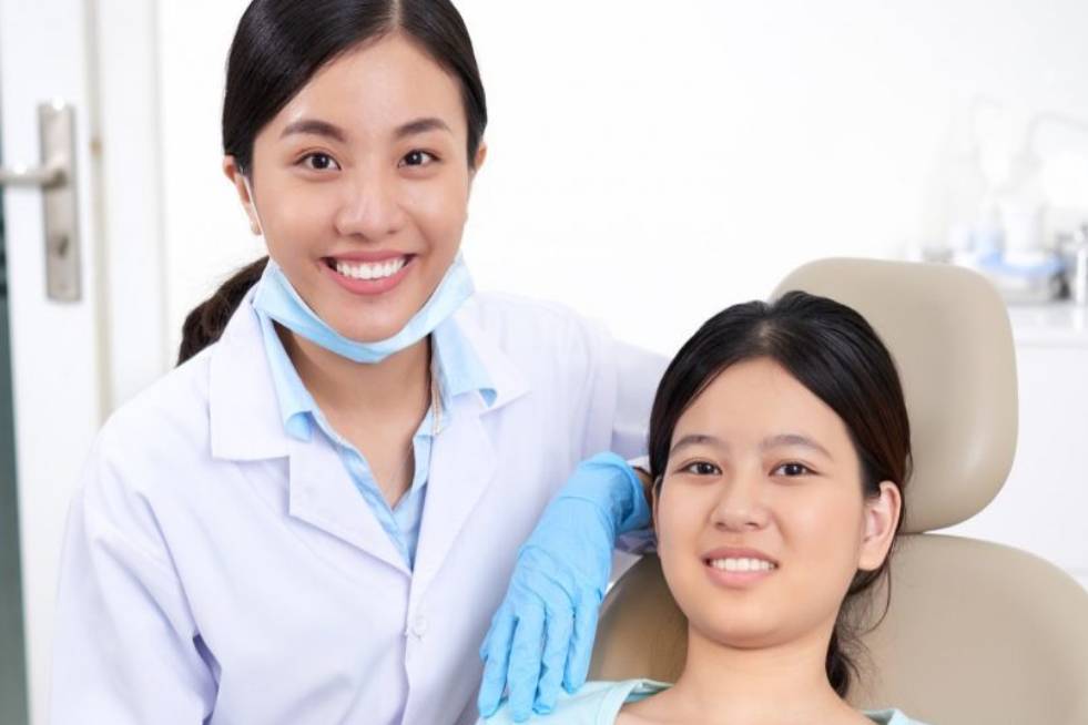 dentist with the patient